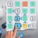 Una mano selecciona un número en un papel cuadriculado con números y flechas azules junto a una calculadora y notas escritas