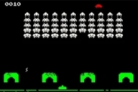 El videojuego clásico  justo debajo de  para el juego Space Invaders