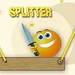 Un emoji naranja sonriente sosteniendo un cuchillo sobre una plataforma de madera con la palabra Splitter en la parte superior