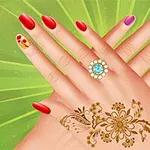Manos cruzadas con uñas decoradas de colores brillantes y un diseño de henna en la piel sobre un fondo verde