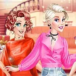 Tres mujeres con vestidos coloridos y peinados elegantes posan sonrientes en una sala lujosa