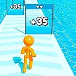 Personaje naranja corriendo sobre un camino azul hacia puertas con símbolos de suma y el número 35, con un fondo de agua