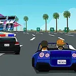 Dos autos, uno de policía y otro azul con dos personas, circulan por una carretera rodeada de palmeras bajo un cielo azul