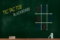 Tic Tac Toe Blackboard es un clásico juego de estrategia