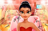 ¡Ayuda a la azafata Tina en este juego de cambio de imagen con estilo!