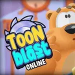 Un oso animado con expresión sorprendente y un cinturón azul junto al texto Toon Blast Online en letras llamativas