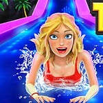 Mujer rubia con traje de baño rojo deslizándose por un tobogán acuático, con salpicaduras de agua y el número 13 en la esquina superior derecha