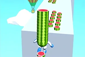 Personaje cargando una torre de rodajas de sandía sobre un camino elevado, con un globo aerostático flotando en el fondo