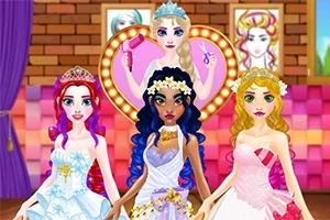 Tres princesas con vestidos elegantes posan en un salón decorado con cortinas moradas y un fondo de corazones rosados