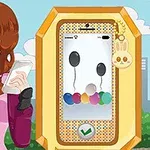 Una chica pelirroja con un teléfono, junto a una pantalla de dispositivo móvil con globos de colores y un fondo de ciudad