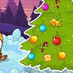 Un personaje verde con gorro y bufanda patina sobre hielo junto a un árbol de Navidad decorado con esferas, regalos y bastones de caramelo en un paisaje invernal