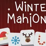 Título Winter Mahjong con fichas mostrando un gorro navideño, un copo de nieve, un reno, un bastón de dulce, una corona festiva y un regalo sobre un fondo rojo jaspeado