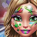 Una cara sonriente de una persona con maquillaje colorido y diseños de estrellas y remolinos en la frente y mejillas